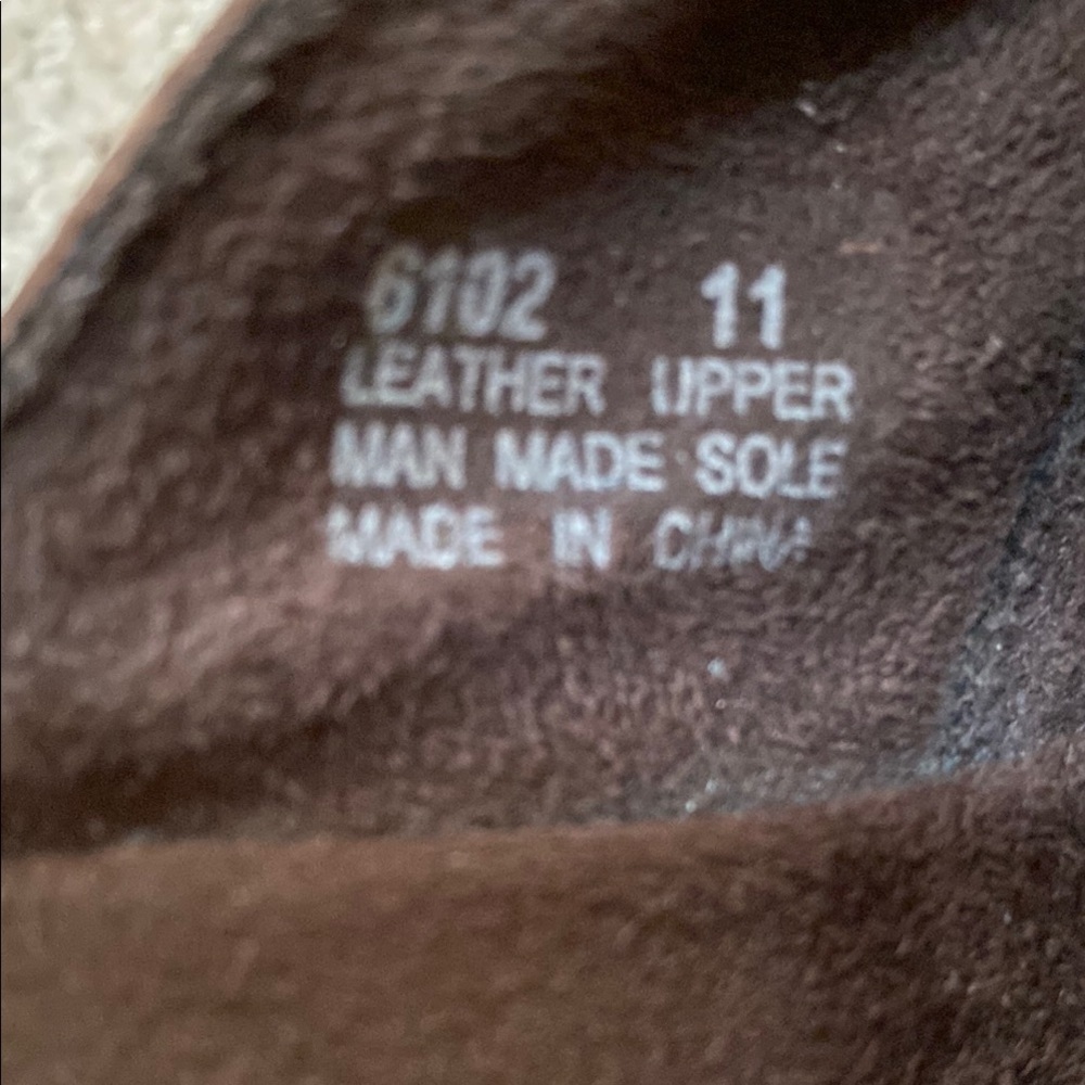 Brown Leather Men’s Minnetonka Size 11 Sandals - Picture 4 of 8